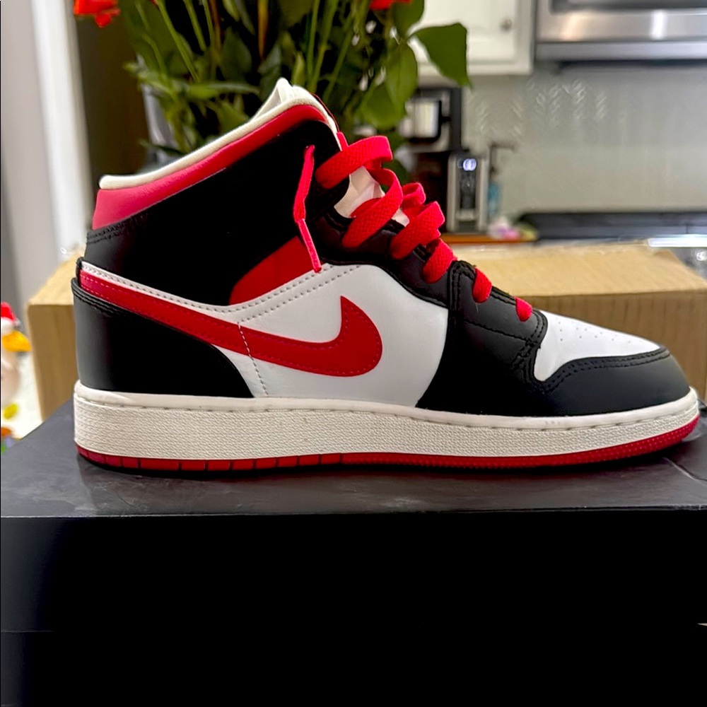 Nike Black and Red High-Top Sneakers